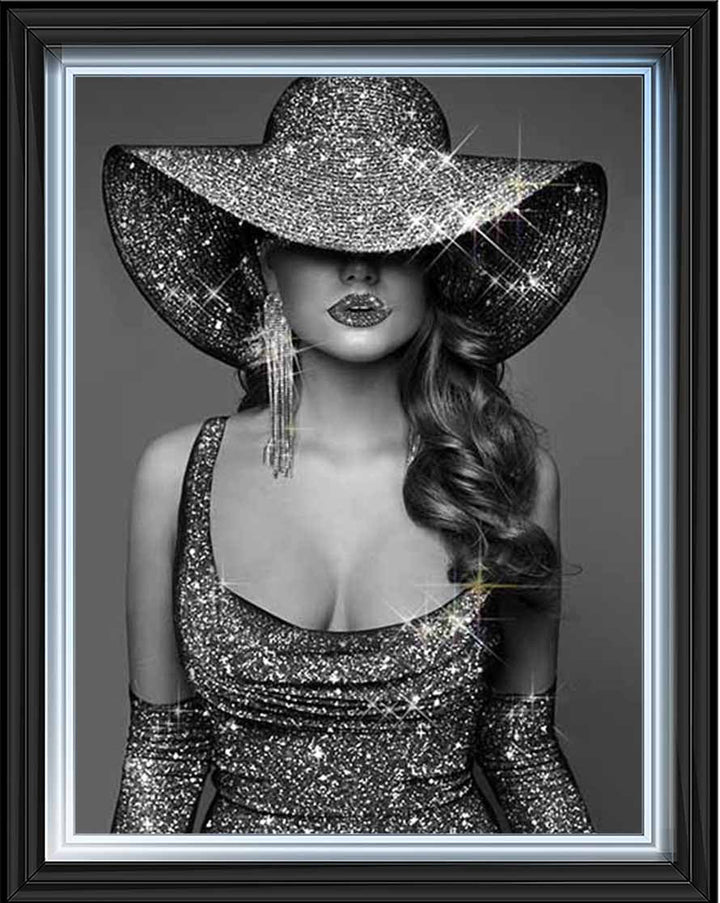 FG935 BLACK & WHITE GLAMOUR LADY |||