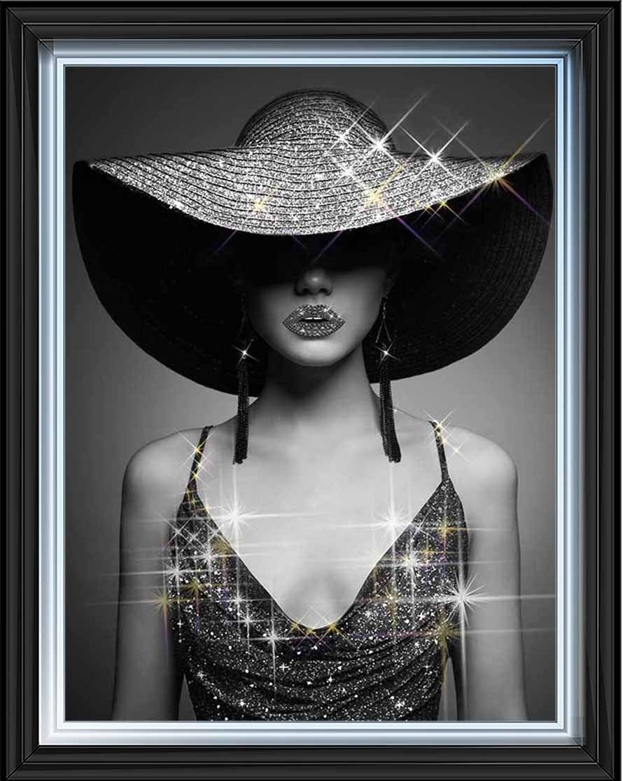 FG933 BLACK & WHITE GLAMOUR LADY ||