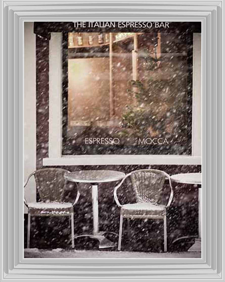 CY471 Italian Expresso Bar snow Night