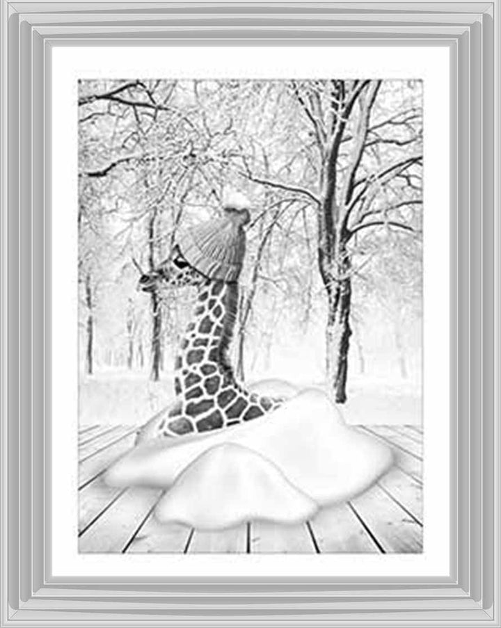AN752-B&W Giraffe on Winter Snow l