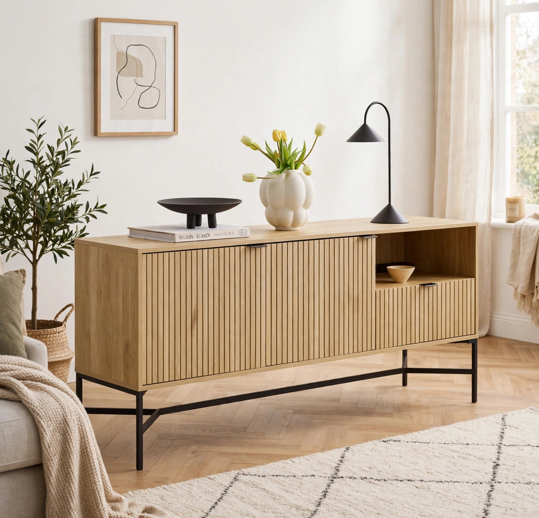 Jaipur Sideboard With 2 Doors and 1 Drawer in Oak