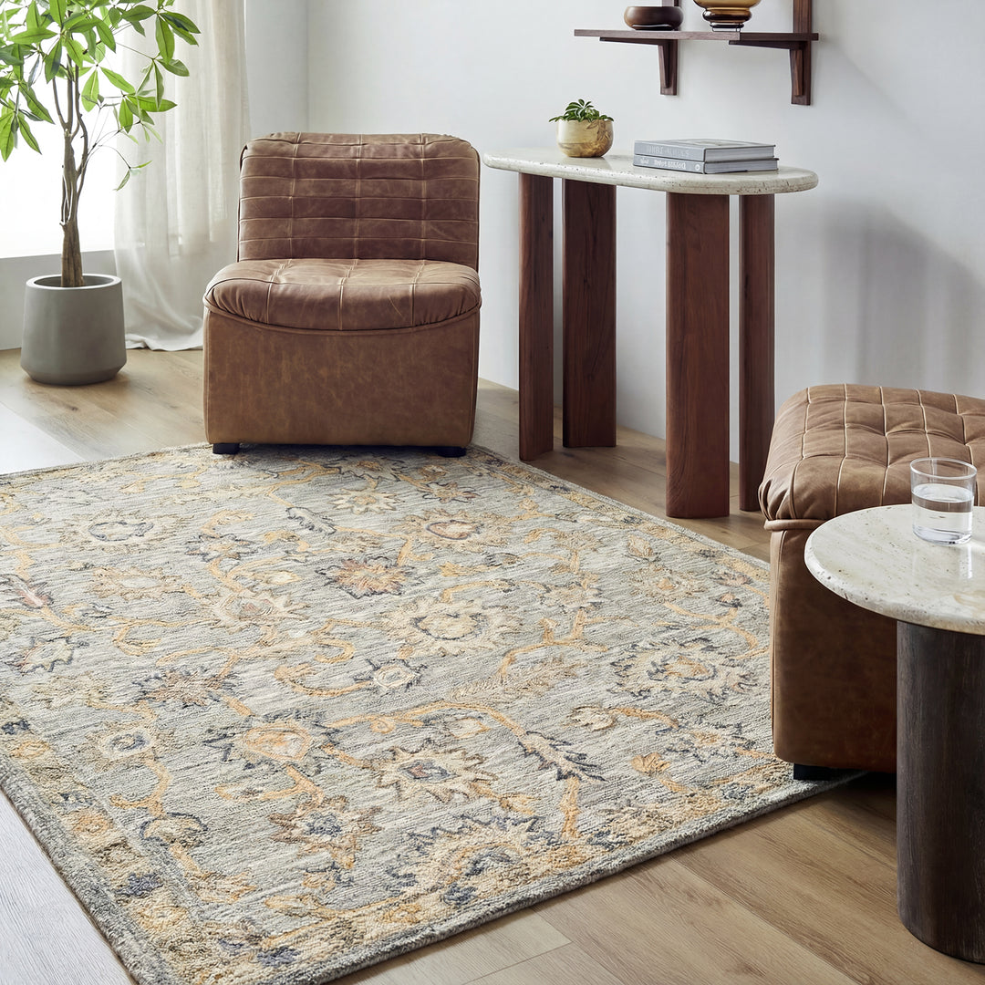Classic Arnold Traditional Wool Rug