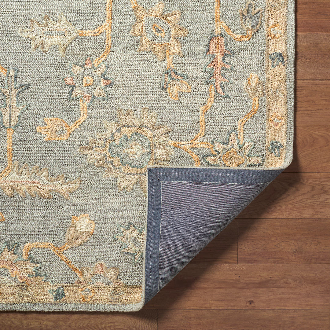 Classic Arnold Traditional Wool Rug