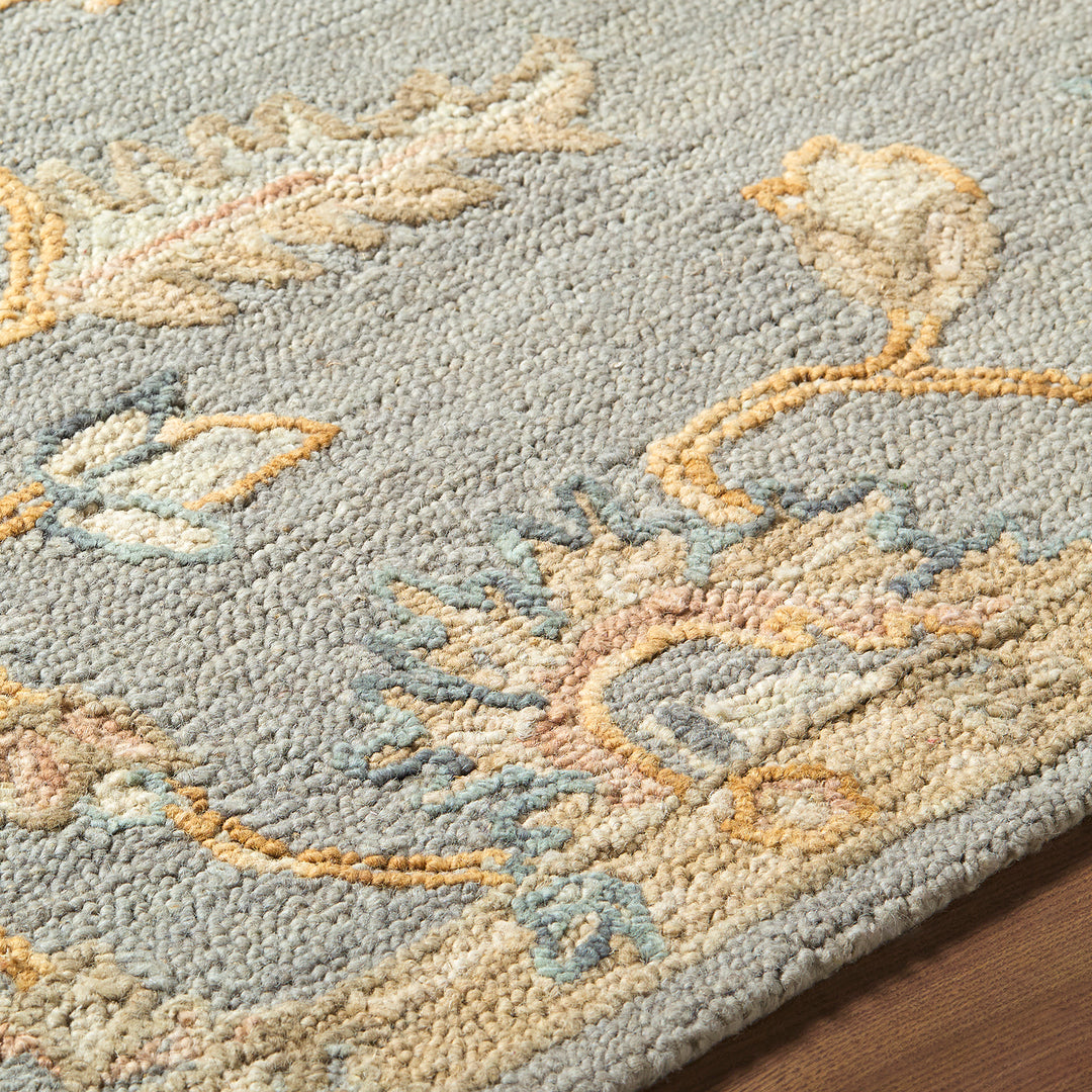 Stylish Arnold Traditional Wool Rug