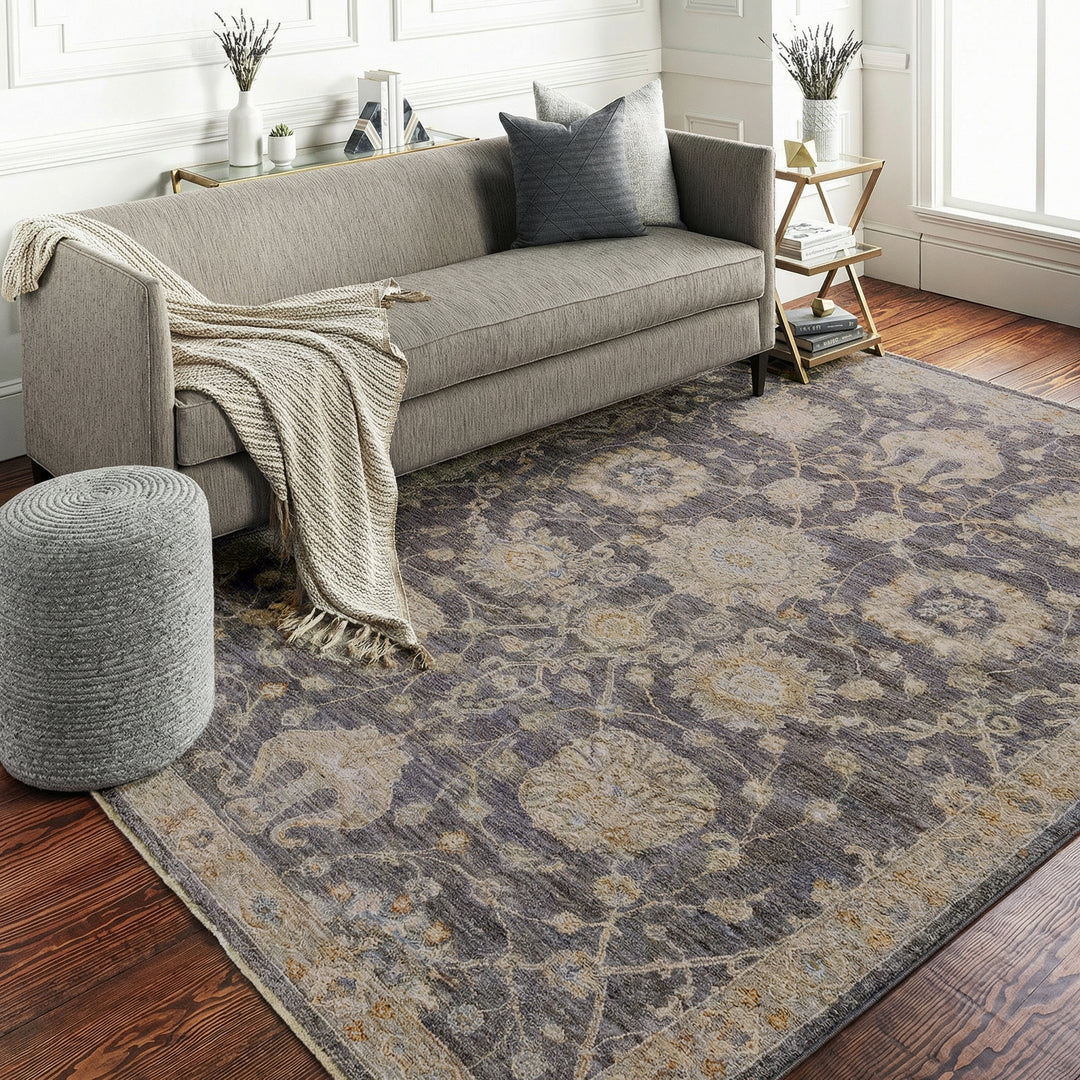 Avant Garde Vintage Traditional Rug