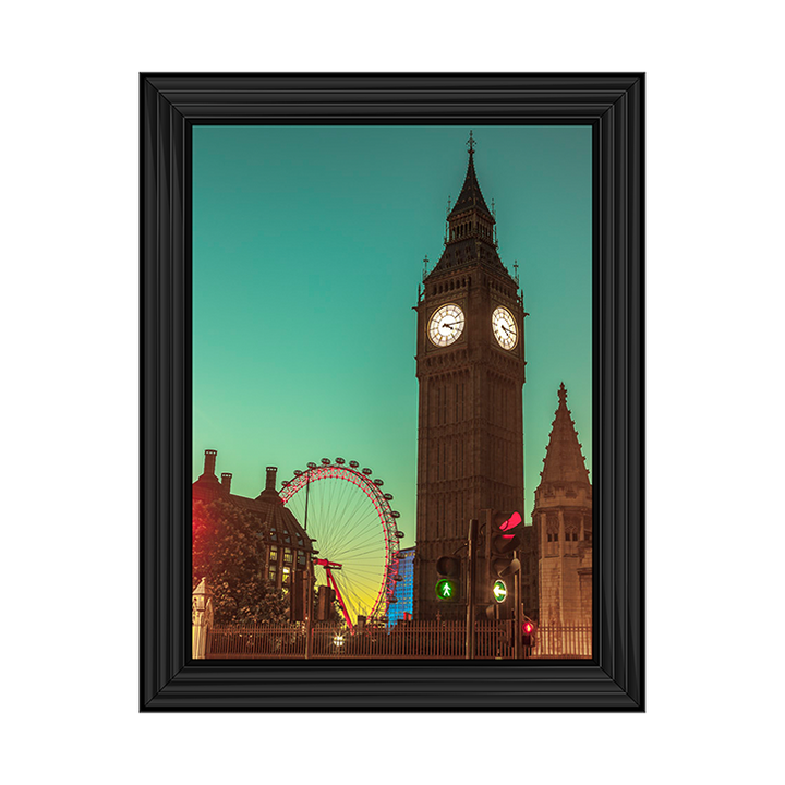 CY055 View of Big Ben from street