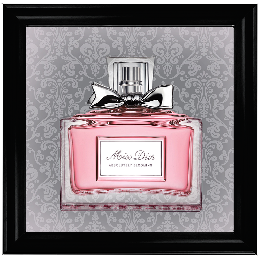 FS079 Perfume bottle on grey background