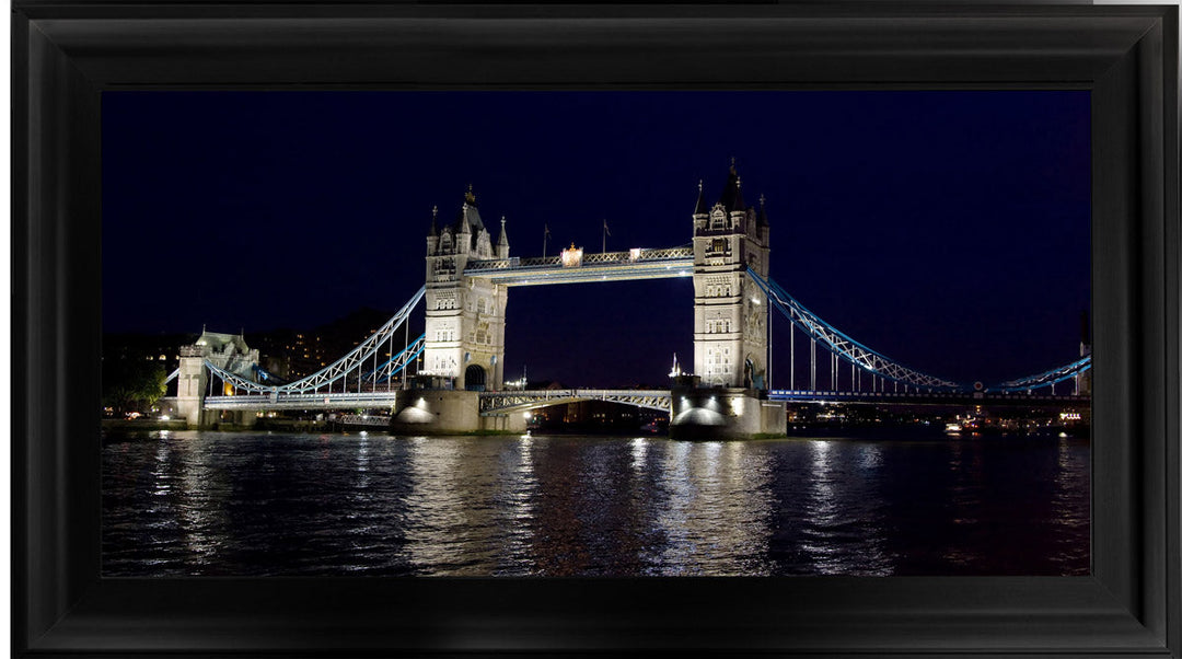 CY005 London Bridge at Night