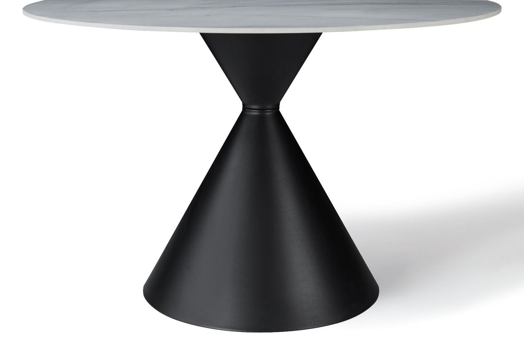 Casa Black & White Round Table - Black & White