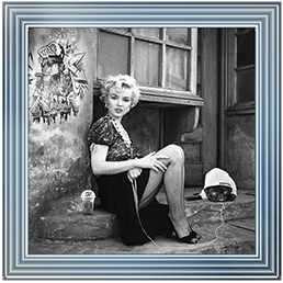 IC013 Marilyn Monroe Urban