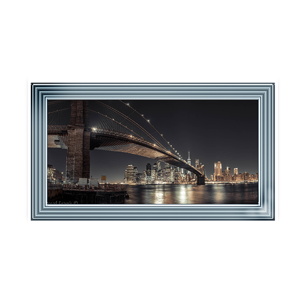 CY060 Brooklyn bridge over East river, Lower Manhattan