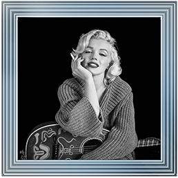 IC017 Marilyn Monroe Lute