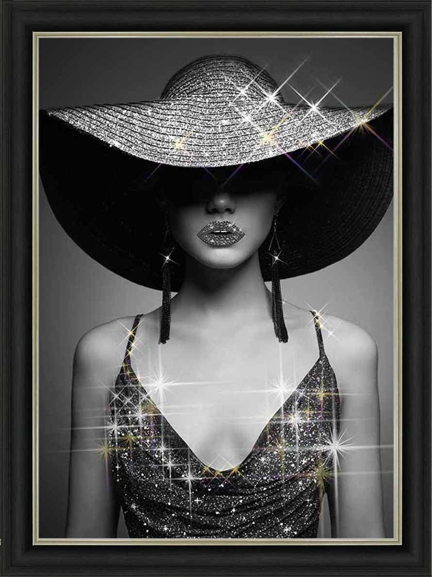FG933 BLACK & WHITE GLAMOUR LADY ||