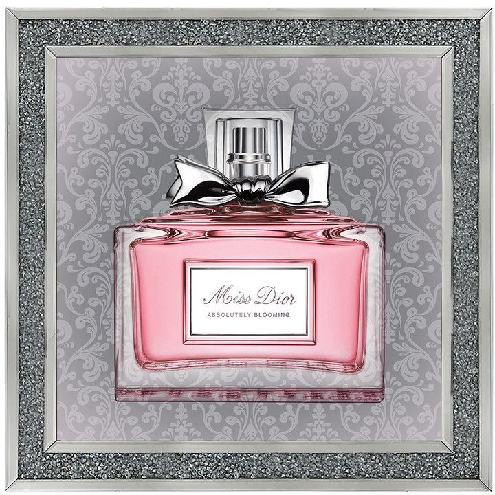 FS079 Perfume bottle on grey background