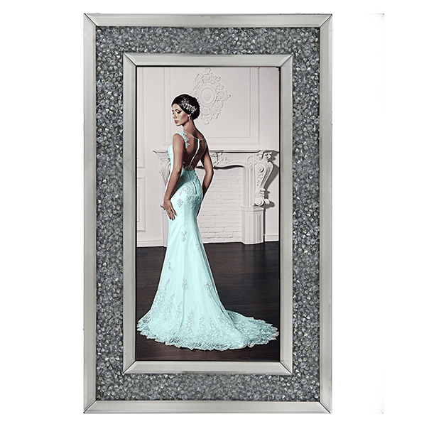 FG022 At the Ball