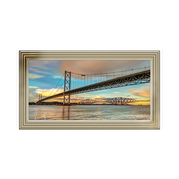 CY017 Forth Road Bridge at dusk