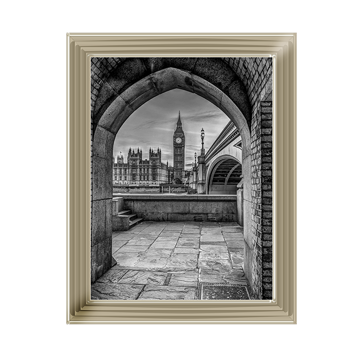 CY057 View of Big Ben through arch