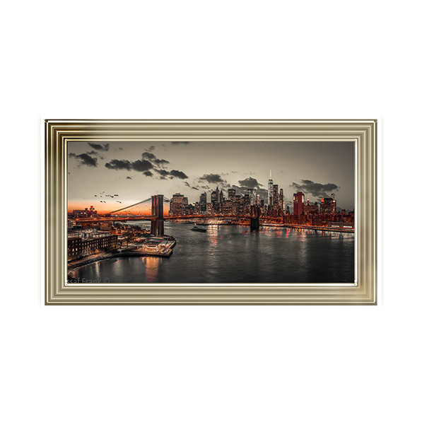 CY059 Evening view of Lower Manhattan sky|skyline with Brooklyn bridge over East river