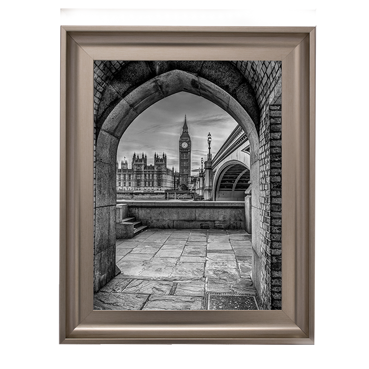 CY057 View of Big Ben through arch