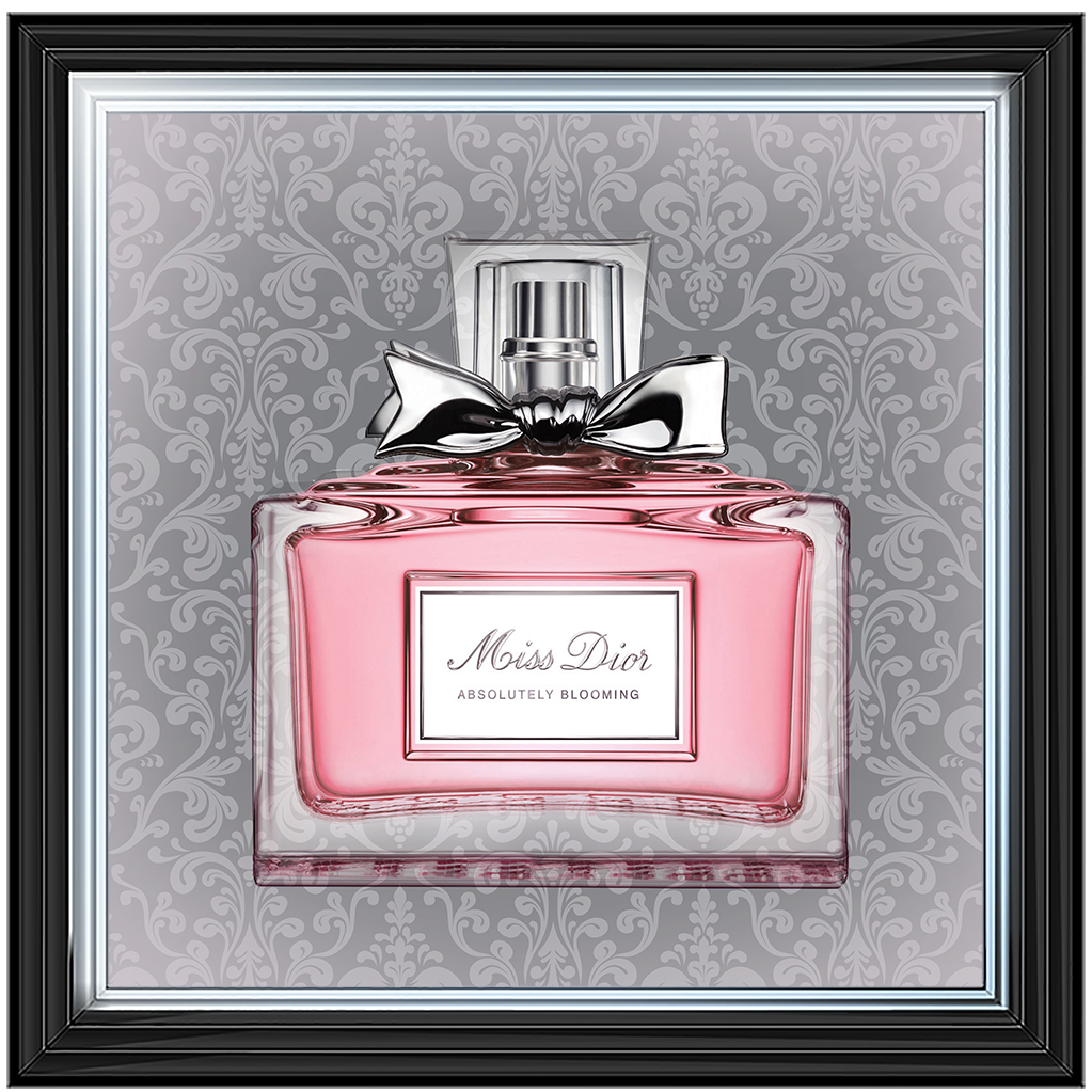 FS079 Perfume bottle on grey background