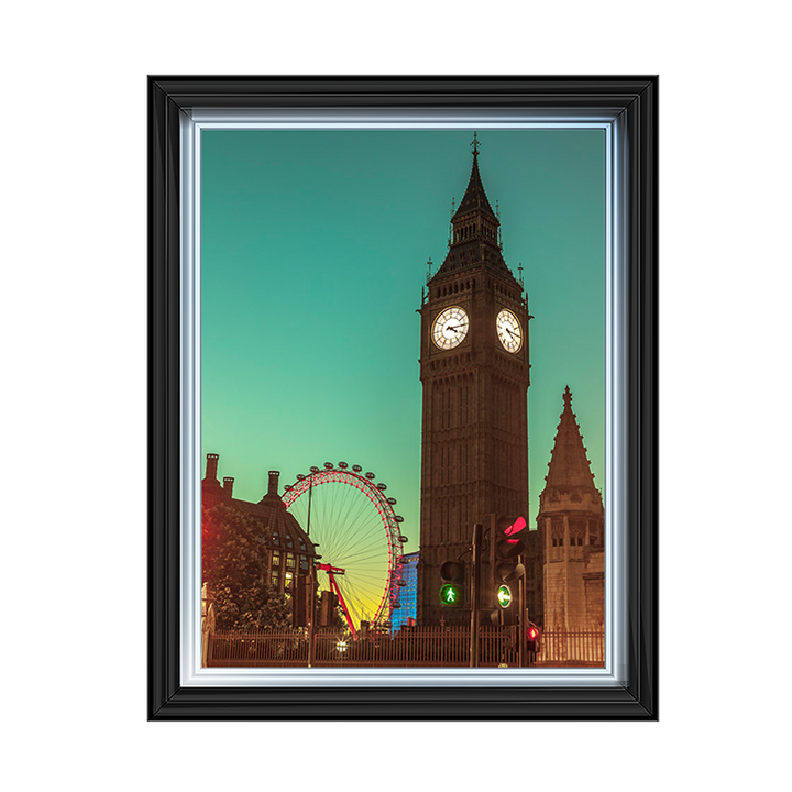 CY055 View of Big Ben from street