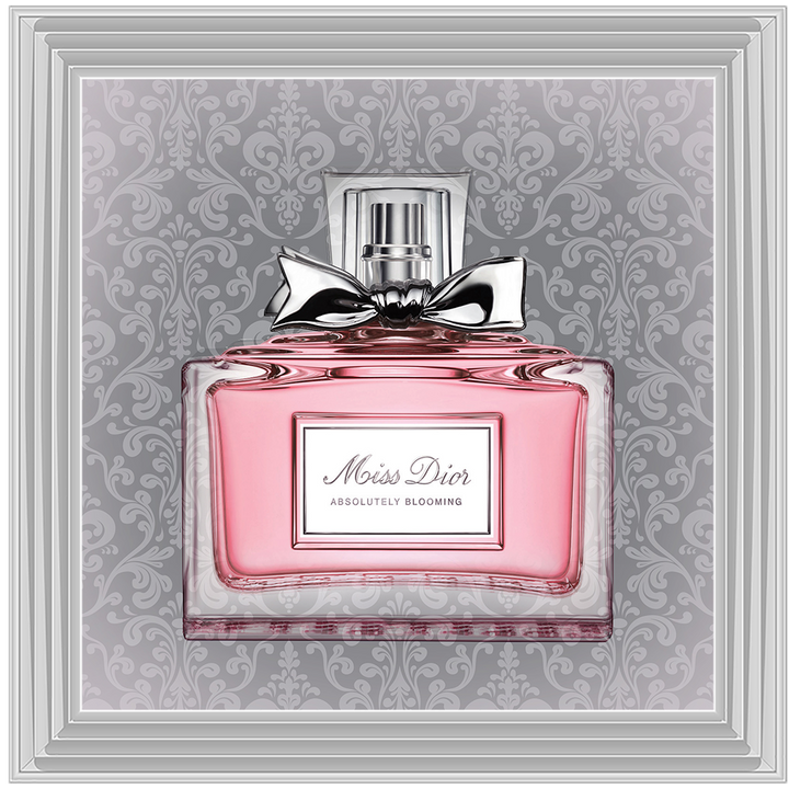 FS079 Perfume bottle on grey background